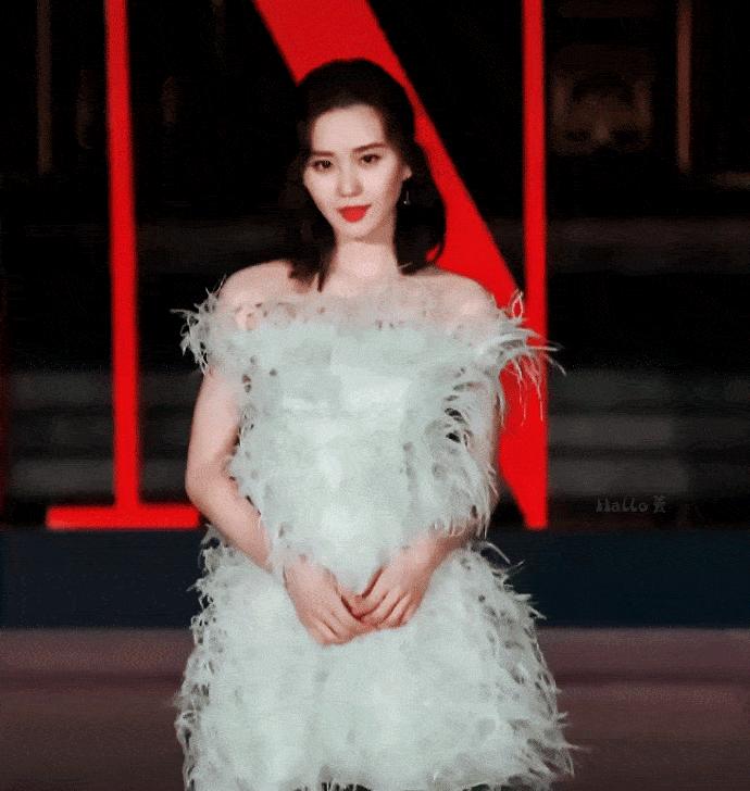 张天爱瘦骨嶙峋,张天爱与刘亦菲相比