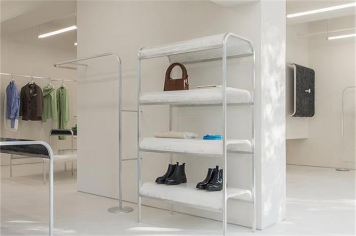 服装店展示空间设计分析,服装店空间设计方案模板