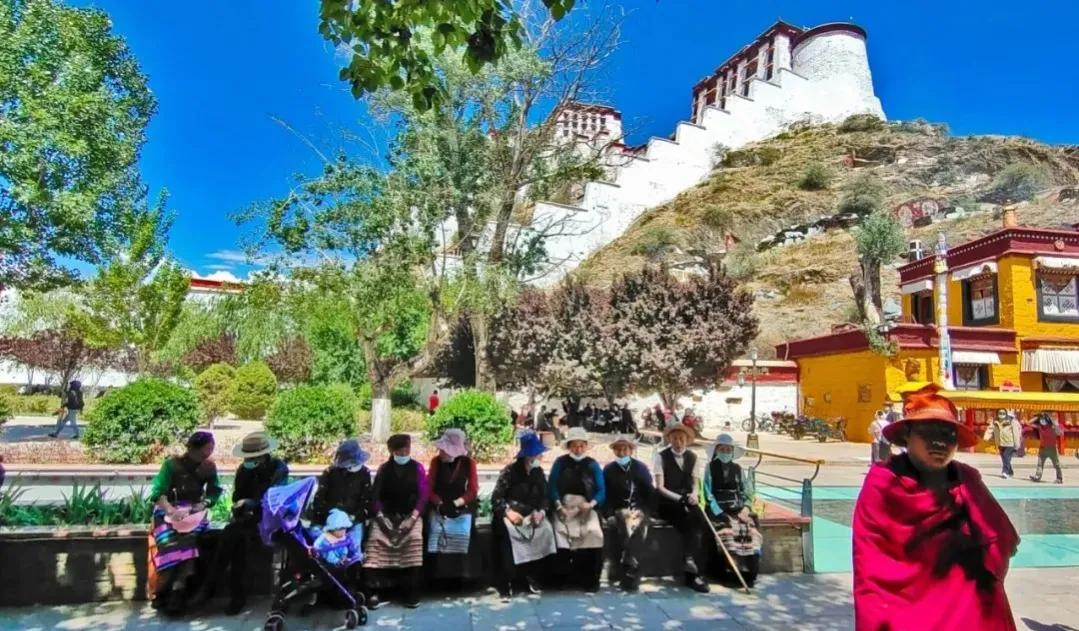 拉萨布达拉宫一万元可以玩下来不,拉萨布达拉宫海拔高度是多少米