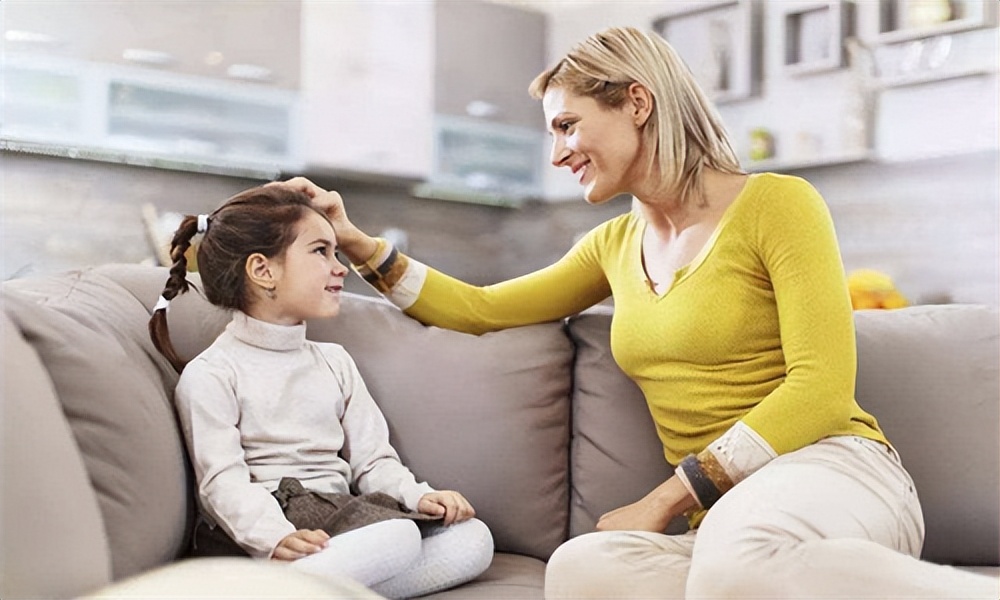 孩子不和人沟通交流怎么办,小孩子不爱说话不跟别人沟通