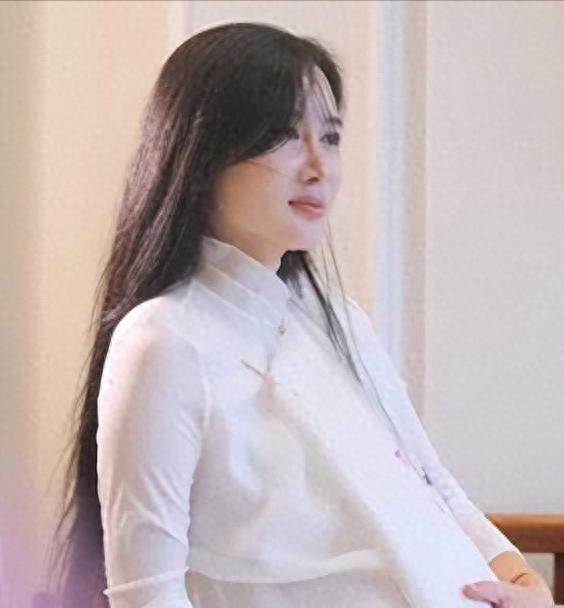 张纪中老婆身材美照,张纪中老婆旧照