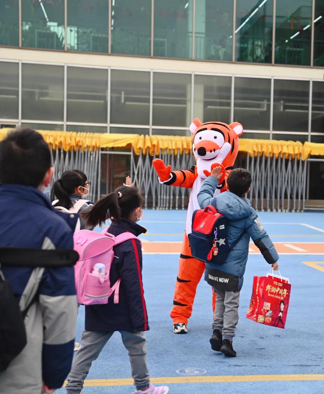 直击各地开学第一天,直击开学现场