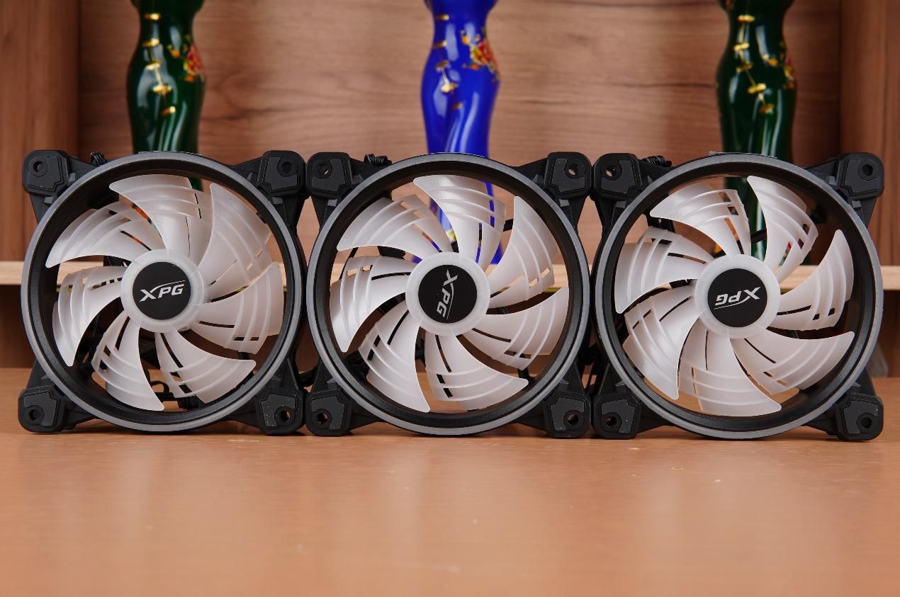 乔思伯d500多少钱,乔思伯机箱u4plus装几个硬盘