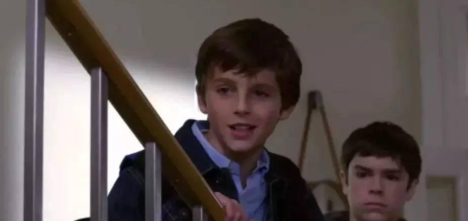 莱昂纳多最帅气的几张照片,莱昂纳多最帅的四个镜头