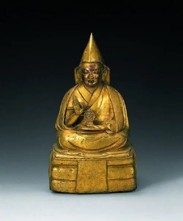 五世达赖溘然长逝，却秘不发丧，临终前导演了一场叹为观止的大戏