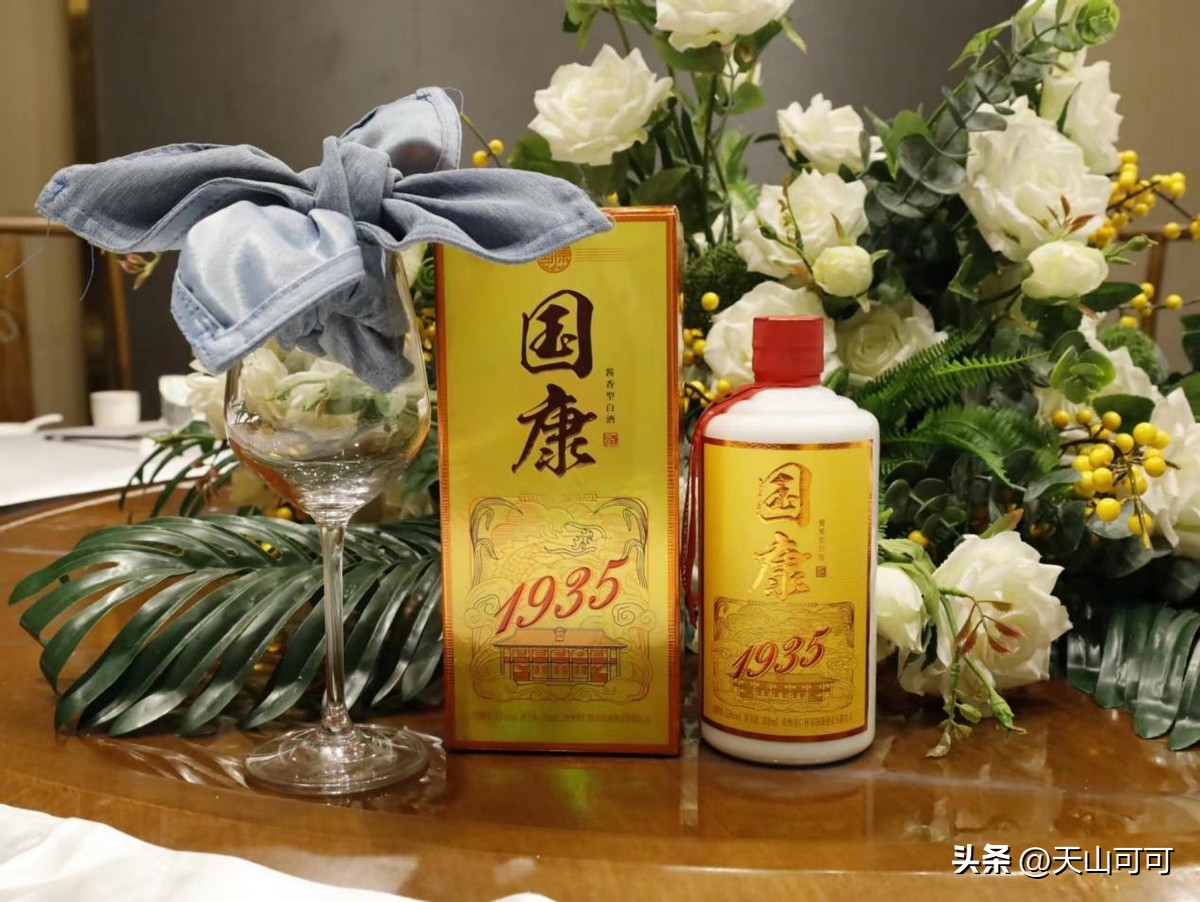 酒桌上老板让你去买烟是什么意思,酒桌上朋友叫你出去买烟怎么办