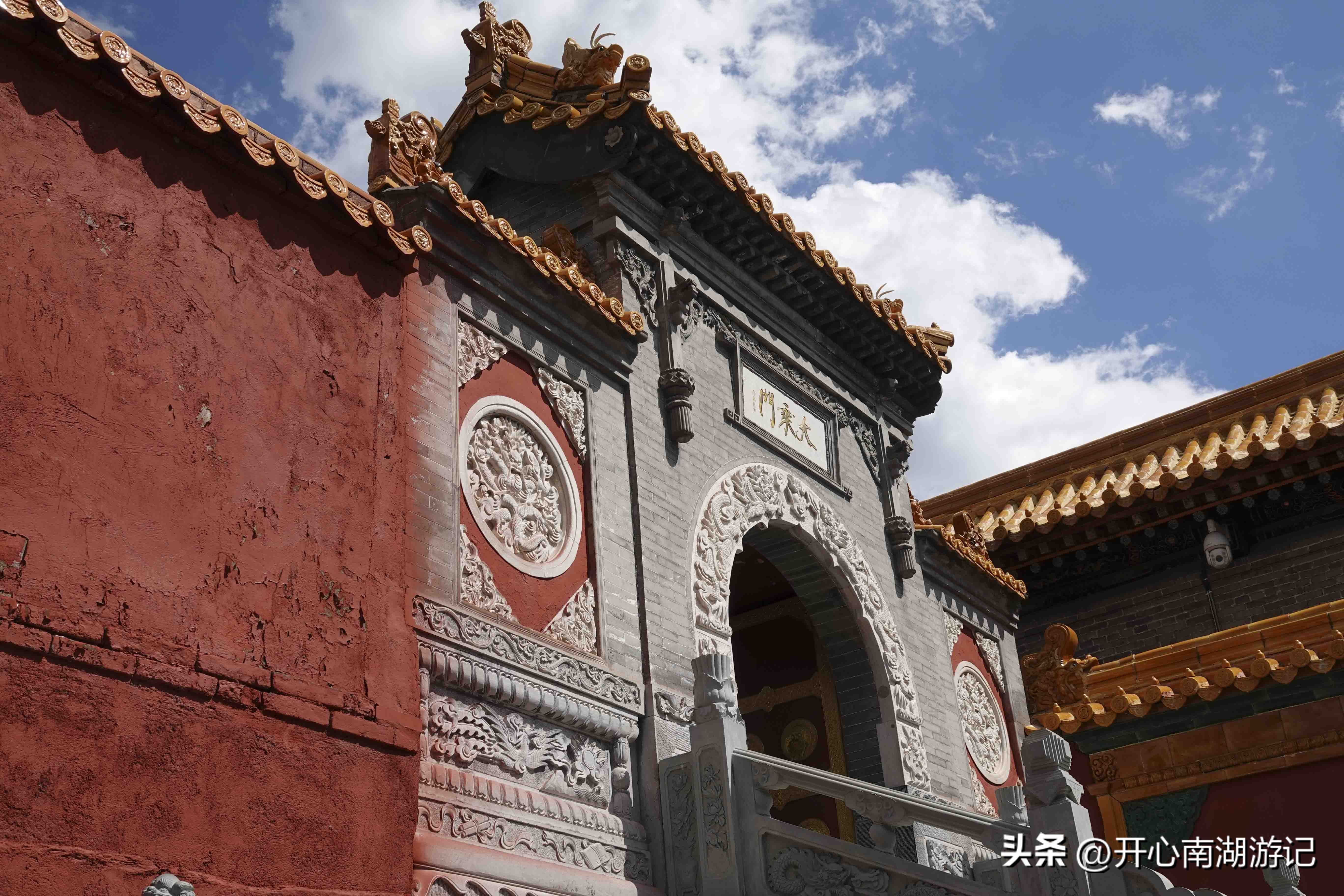 老姐俩旅行记12：山西省忻州市中国佛教四大名山之五台山人满为患