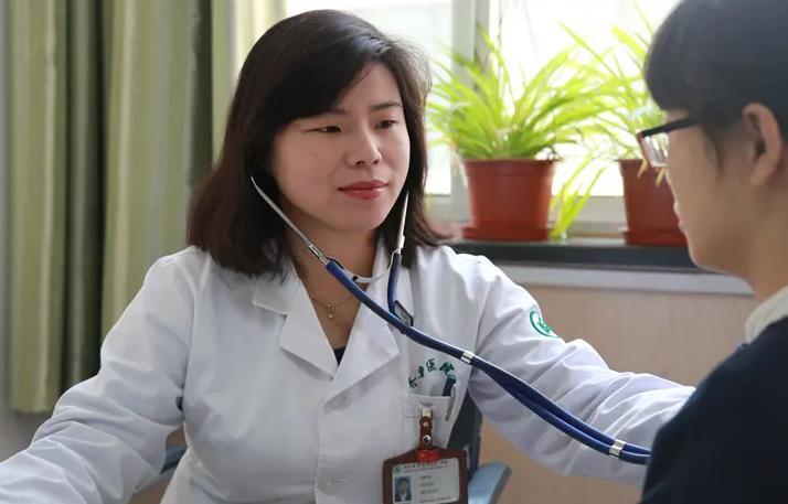 上海的顶级医生能年收入千万吗,上海三甲医院医生的真实收入