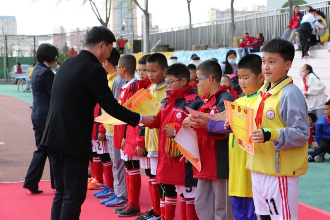 榆林高新杯足球赛小学,榆林市横山区城关小学足球比赛