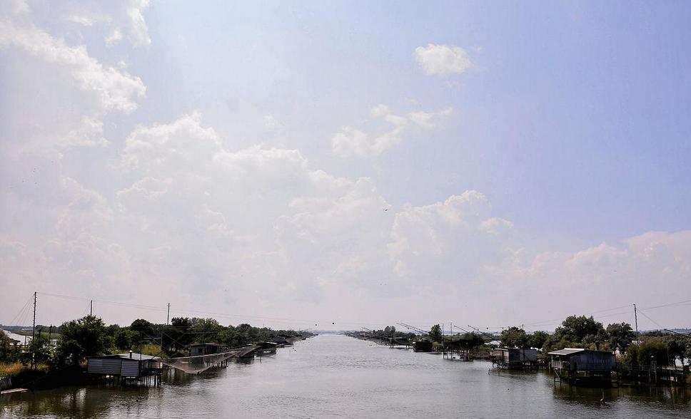 三角洲的地貌特征,三角洲后退的主要原因