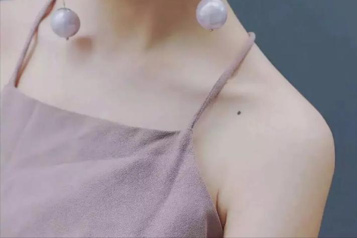 女人*处私**的毛发，每天脱落几根正常？