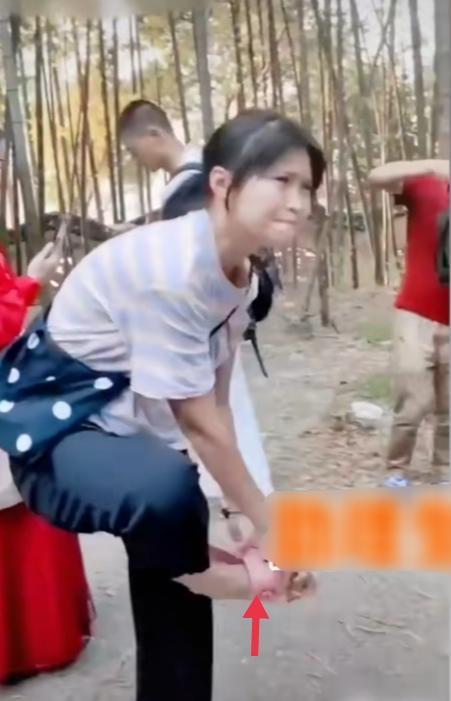 上门骚扰、扔鞋驱赶、组合拳打粉丝，连明星助理都这么嚣张了？