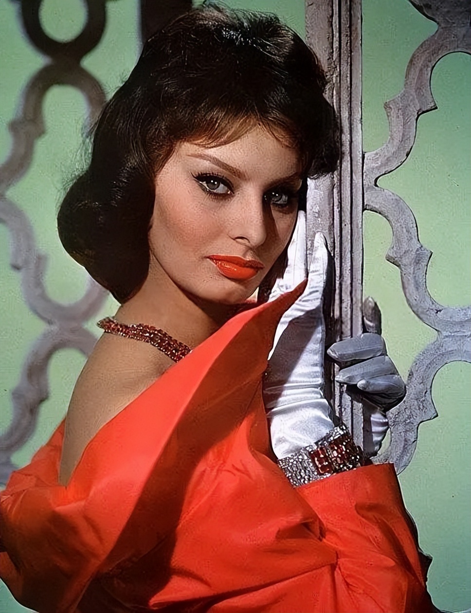 索菲亚罗兰惊艳写真照,索菲亚罗兰年轻最美的照片