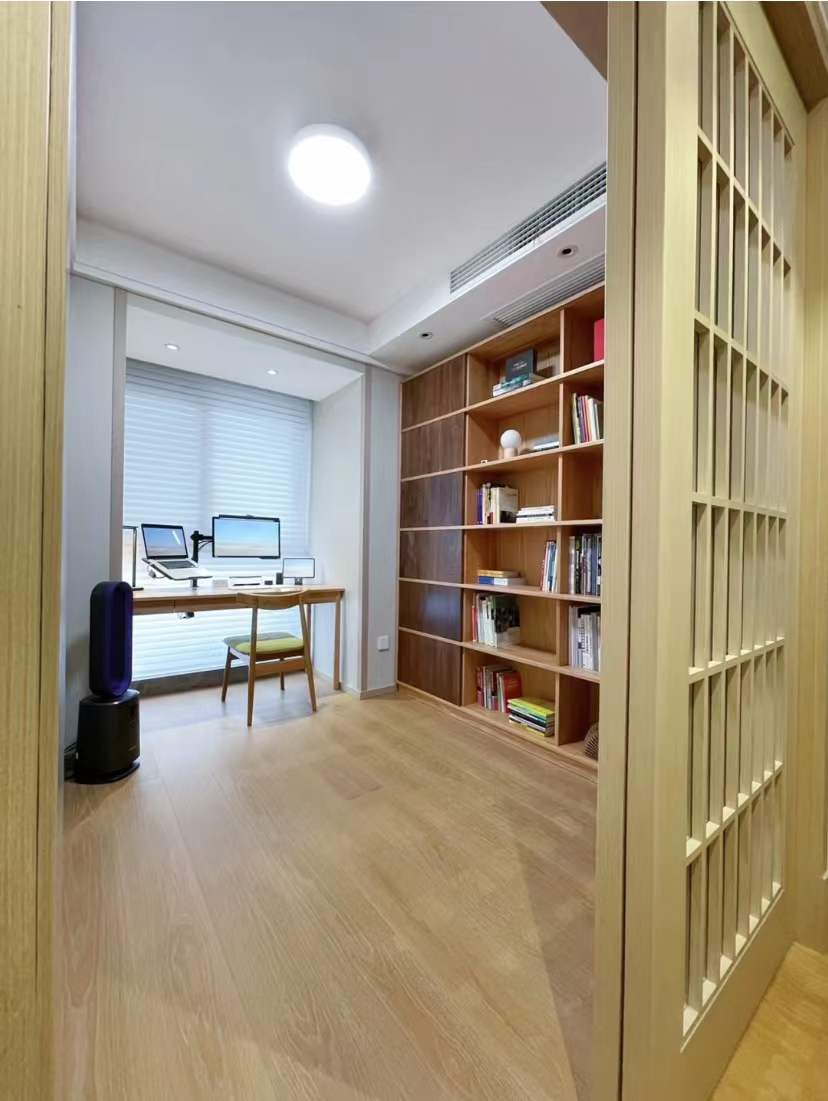 广州发现奇葩建筑,发现一位网友的家因装修风格走红