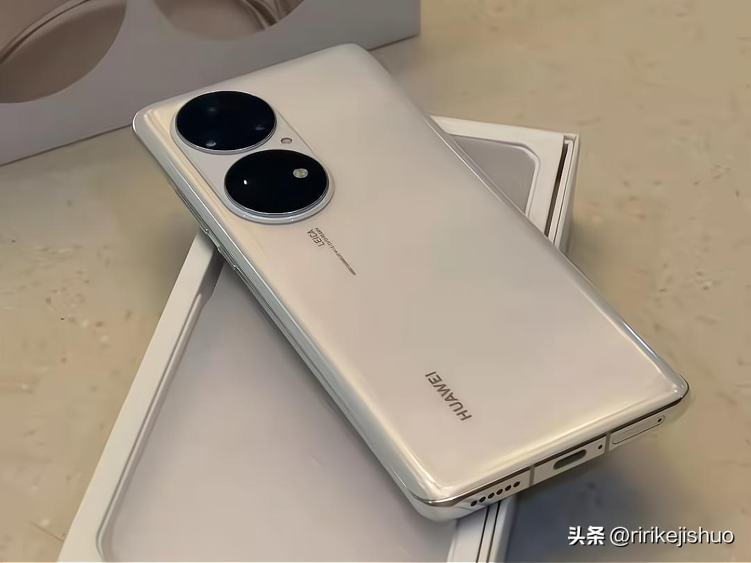 从5988跌至3689，IP68防水+200倍变焦，华为太猛了