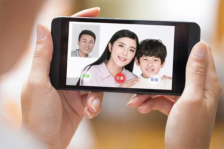 视频聊天时和宝宝说的英文，点屏幕用clickon、tap、hit还是touch