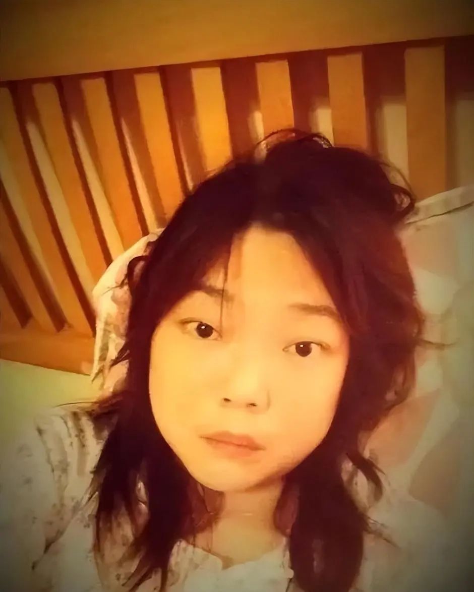 被富二代老公逼迫净身出户，放弃牛津成“最惨阔太”的她，太惨了