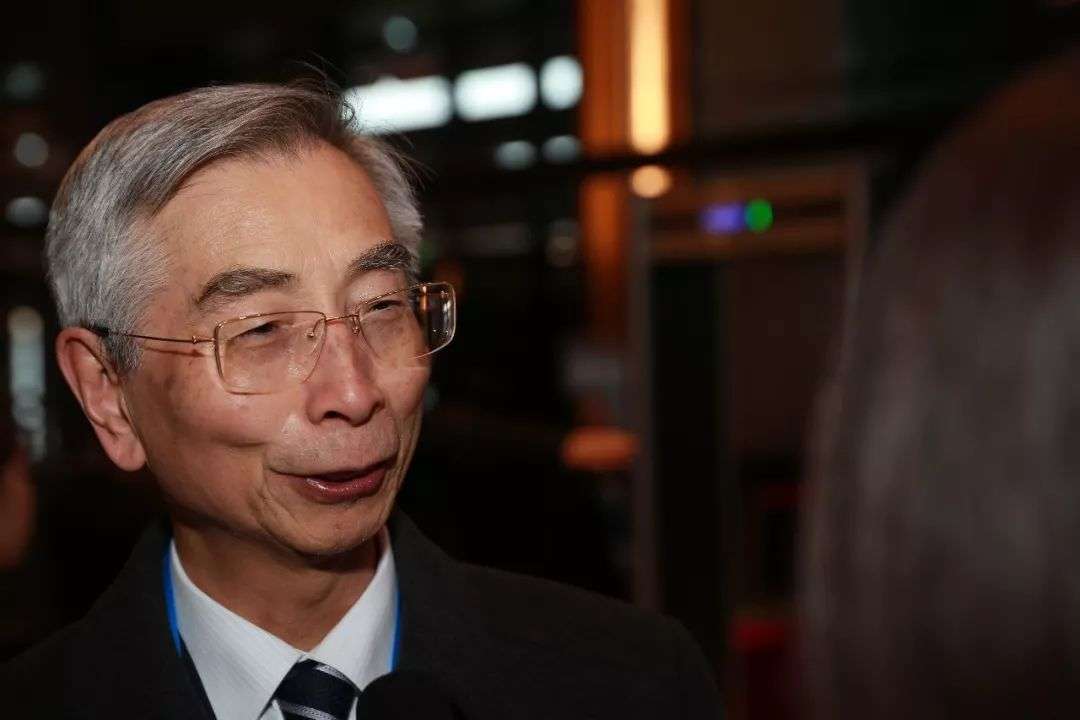 最新windows系统要不要更新,美国不让用windows系统怎么办