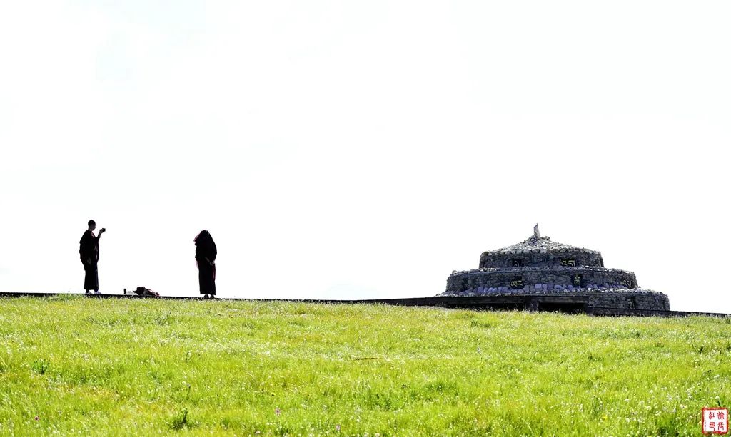 七月中国美如画，夏日避暑五十处