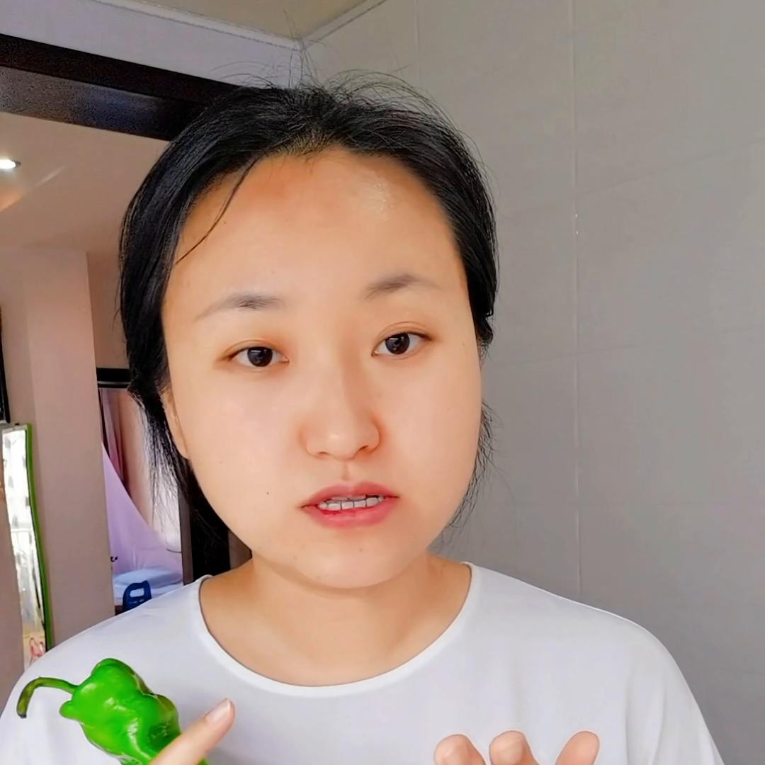 山药去皮手痒，辣椒去籽辣手，切洋葱流泪，做饭人必备技能...