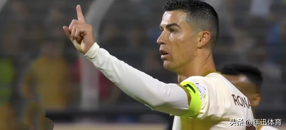 利雅得胜利c罗5场9球,c罗点射破门利雅得胜利晋级