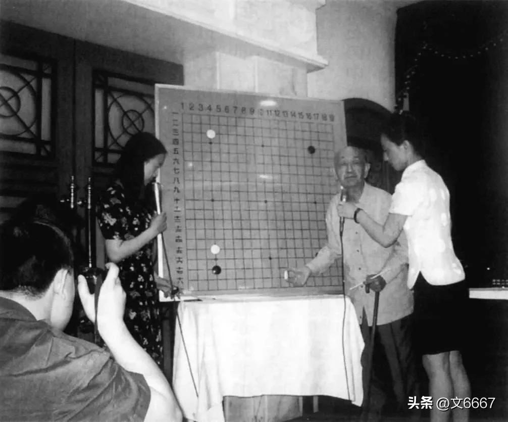 围棋黑白分天地,围棋与黑白世界