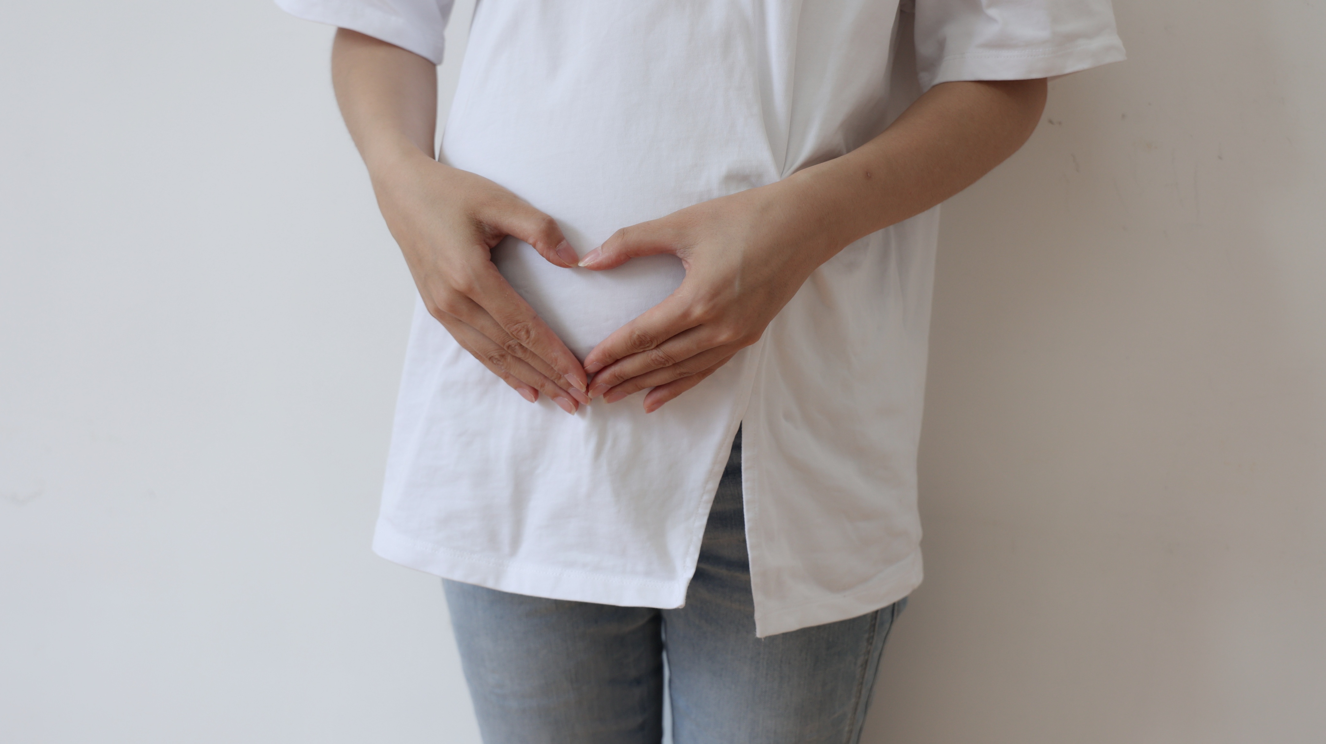 女人怀孕妊娠纹怎么消除,怀孕时的妊娠纹发痒怎么办