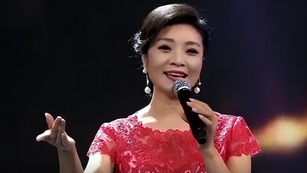 李丹阳她妈妈的葬礼全过程视频,歌唱家李丹阳父亲多少岁去世