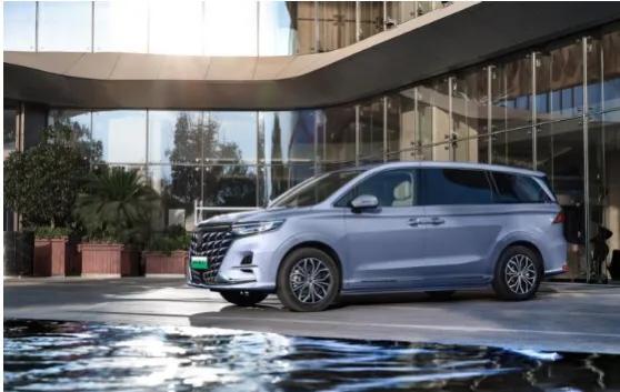 出行旅游的好帮手,头等舱商务车专属座驾