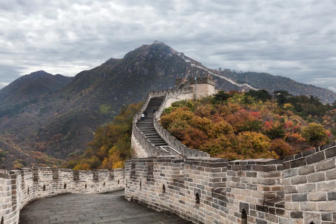 中国十大最自虐徒步路线,中国十大经典徒步线路