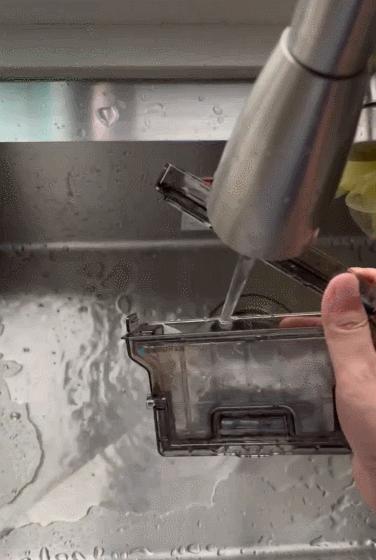 免洗扫拖机器人实用吗,扫拖机器人有必要加清洁剂