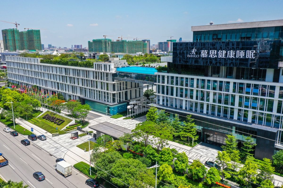 高层集体出动免费上门除螨，慕思金管家服务成为行业天花板的背后