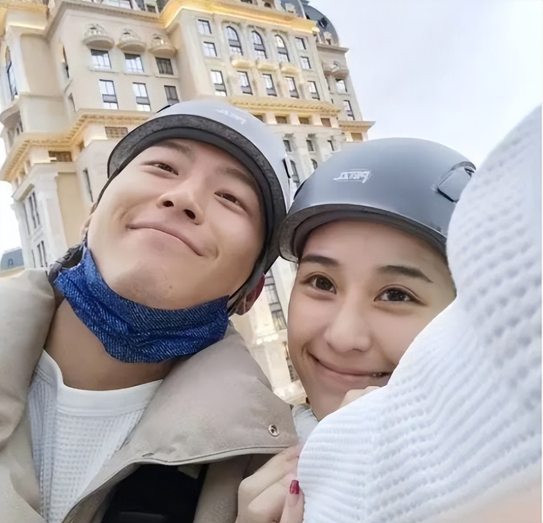 窦骁有多宠爱何超莲,窦骁为什么选择赌王千金