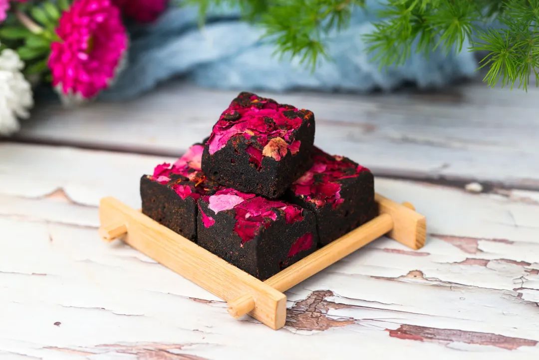 春天来了，“痴花”的您，来彩云之南做个“花吃”吧