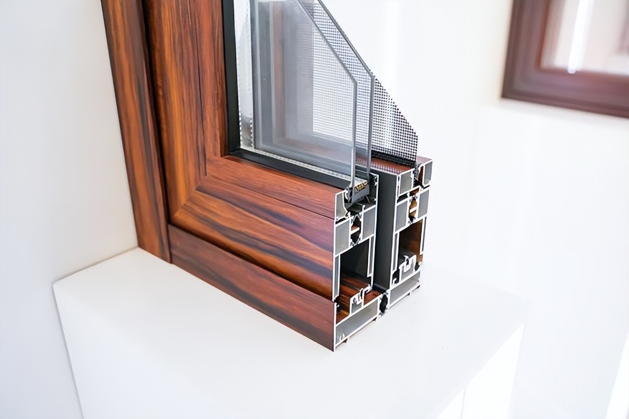 150系列断桥铝门窗多少钱一平方米,断桥铝门窗多少钱一平方米