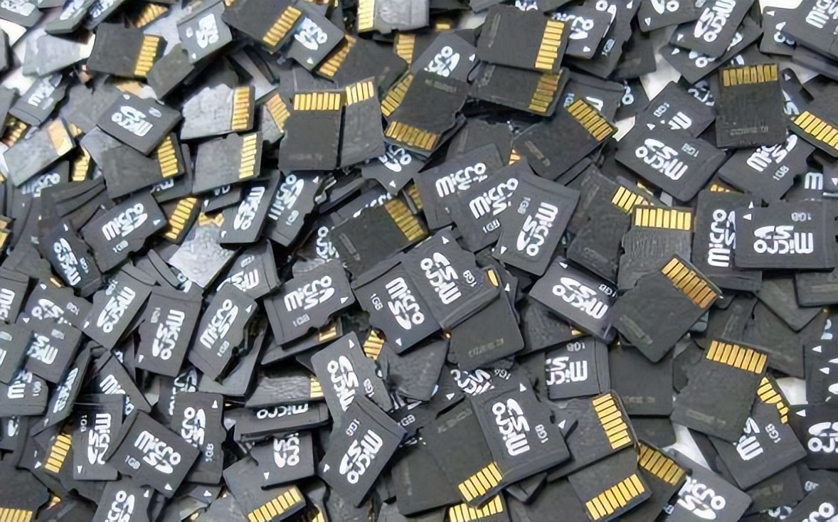 手机取消内存卡，真的是为大家着想吗？3个原因说明一切