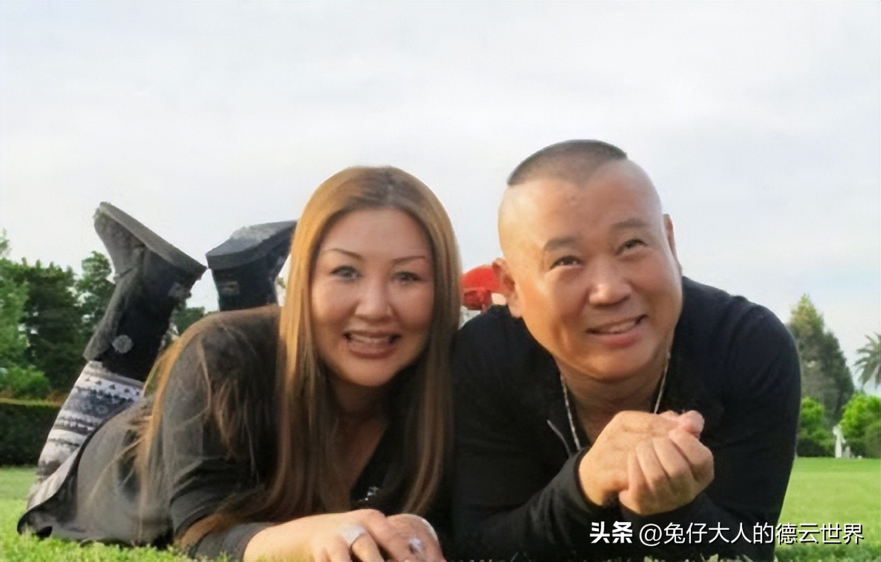 德云社郭德纲和徒弟一起同台,德云社郭德纲于谦同台