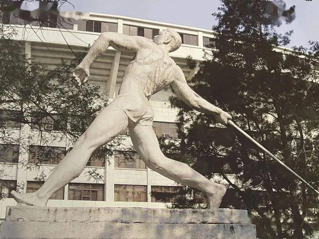 北京体育场雕塑工作室,北京工人体育馆门口雕塑原型