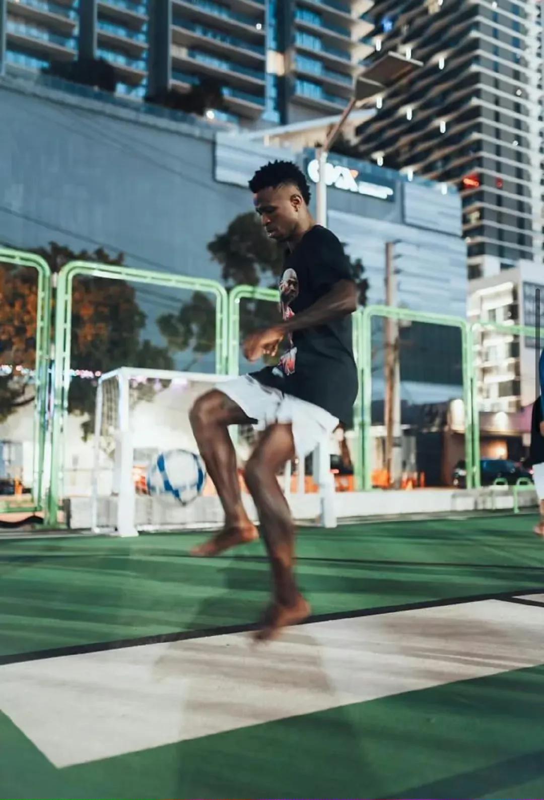 小吴侃球号,小吴侃球图片