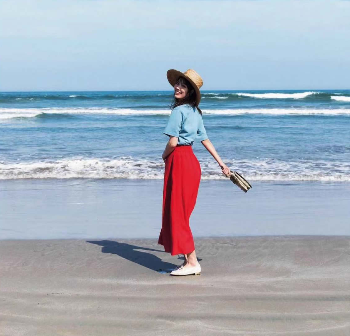 10件衣服10条裤子多少种组合方案,一双鞋子能搭配好好多风格的衣服