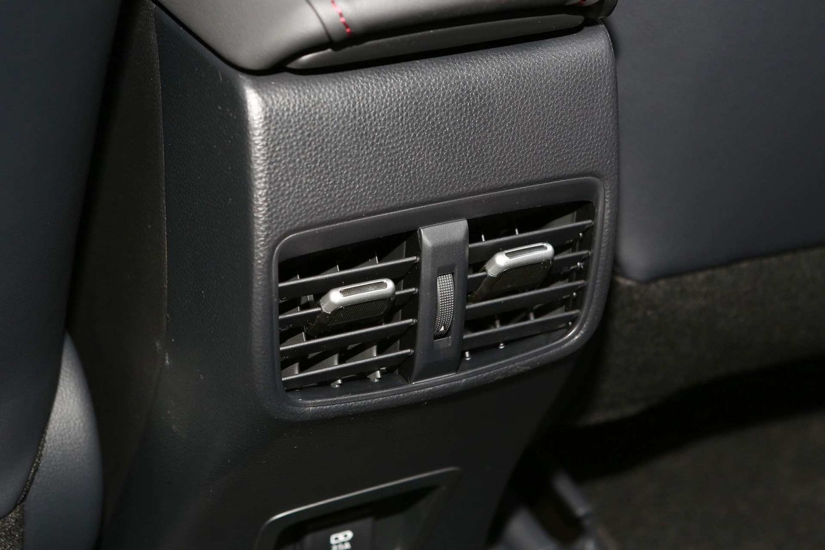 十五万左右性价比高的轿车雷凌,10-15万的车雷凌