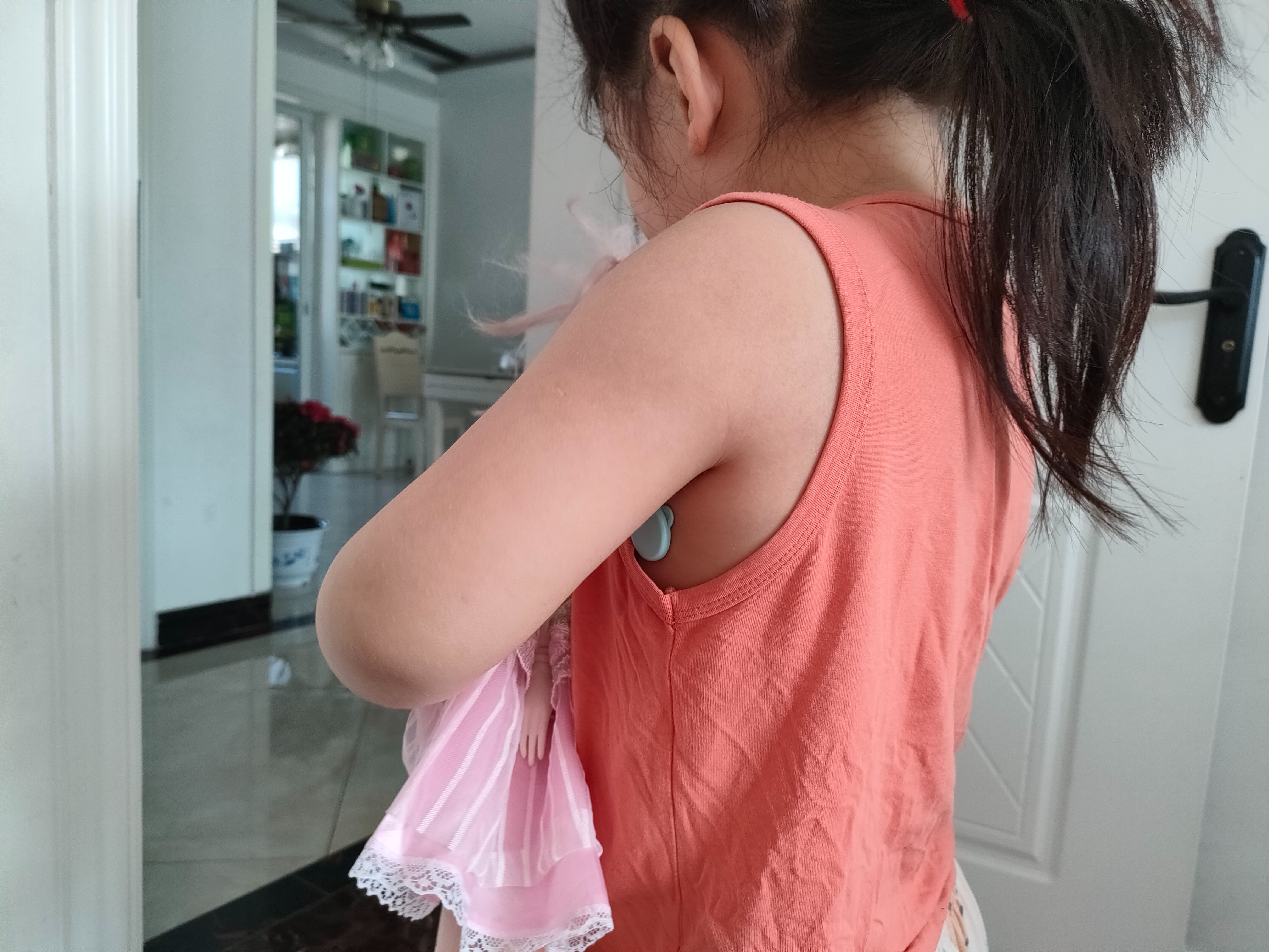 手机实时监测体温，宝宝发烧好帮手——刷芯智能体温计