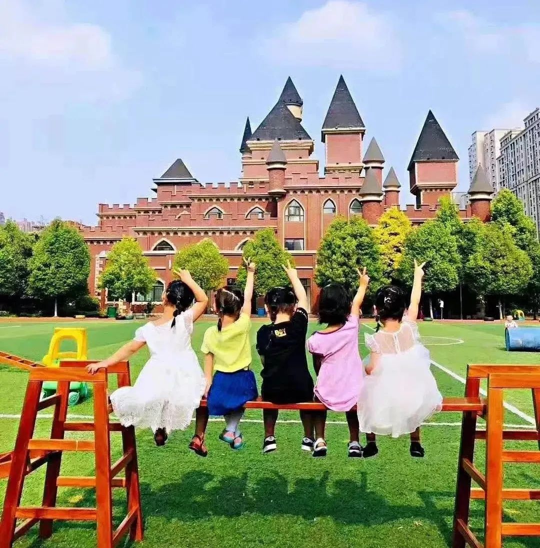 学幼师有什么好前途,男幼师就业前景