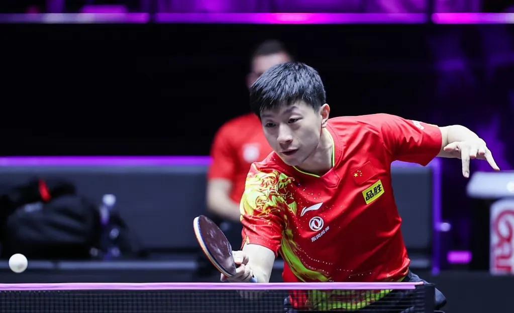 椹緳绮惧僵闇告皵澶哄啝鏃跺埢璁╃悆,椹緳璁╃悆鐜嬫閽︿笂鐑悳