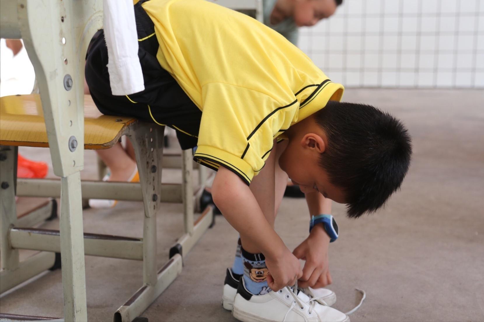 央视曝光童鞋致癌物超100多倍,儿童雌激素超标