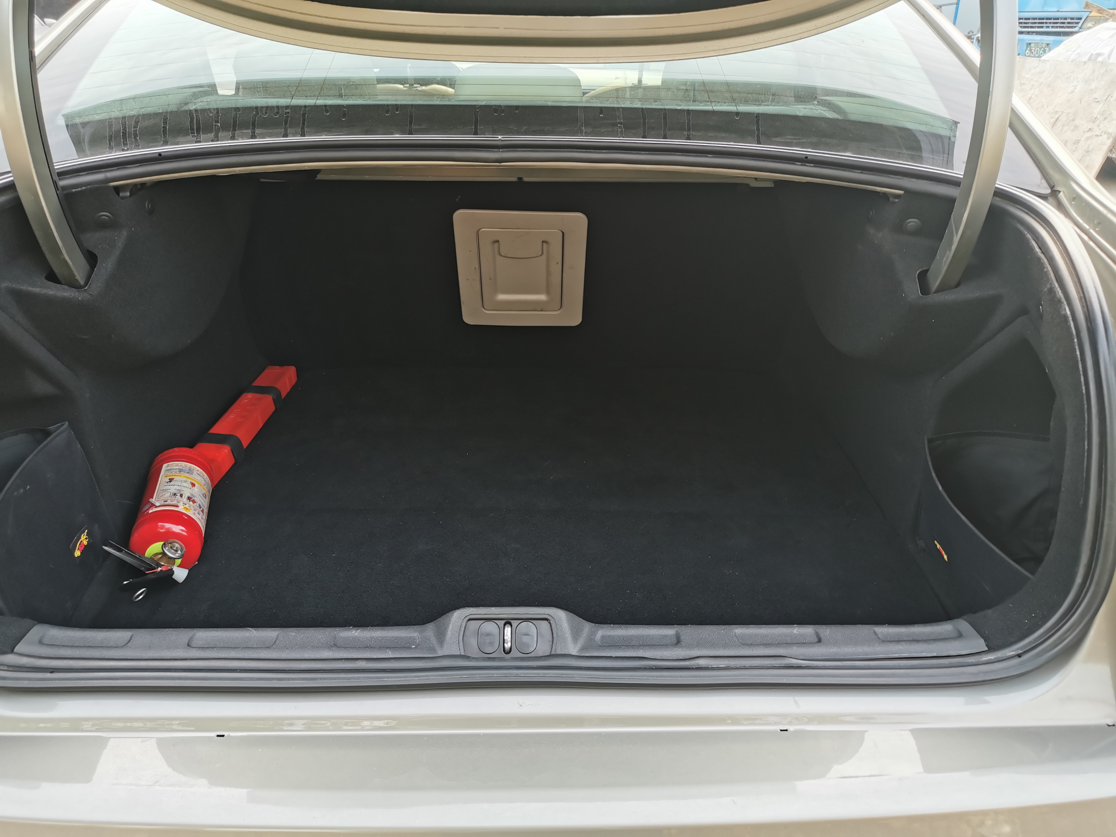 4万雪铁龙c52.0,4万二手车雪铁龙c5