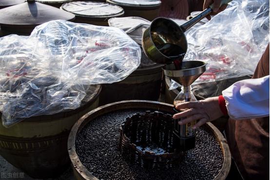 同样是酱油有什么区别,生抽老抽酱油味极鲜一品鲜的区别