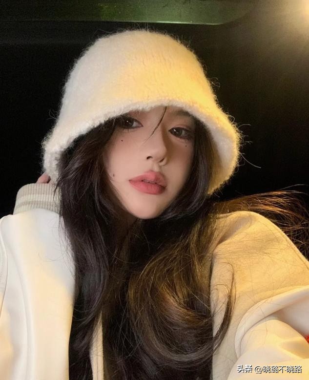 果然脸小的女生好看,四方脸适合戴牛仔渔夫帽显脸小吗