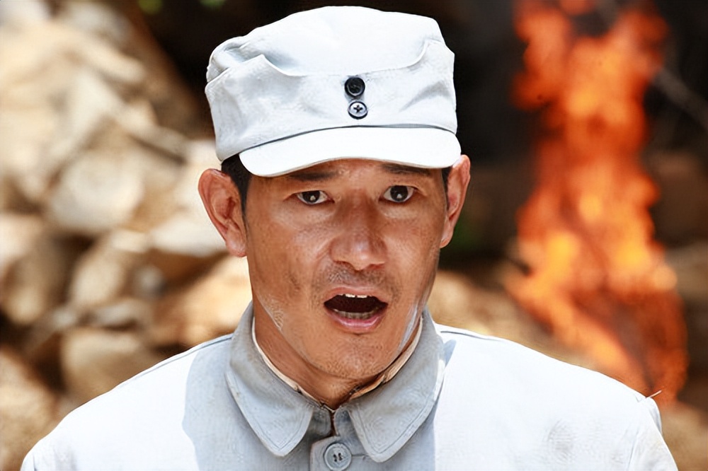 他是荧屏上凶残的“鬼子”，生活中怕重庆老婆