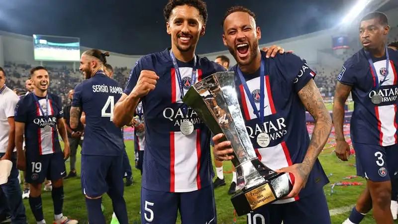 十年九冠荣耀加冕,十年大巴黎